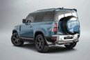 Land Rover Defender 90 S P300