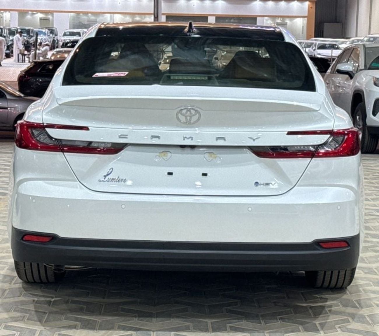 Toyota Camry LUMIERE HEV 2.5L Lumiere HEV , Leather seat, Panoramic Roof Full option 2026 Saudi Specs