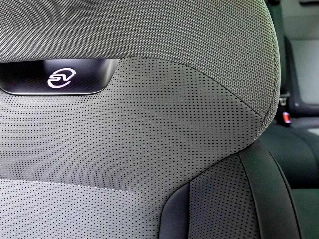 Land Rover Range Rover Sport SV EDITION ONE | European Spec | With Warranty and Service Contract