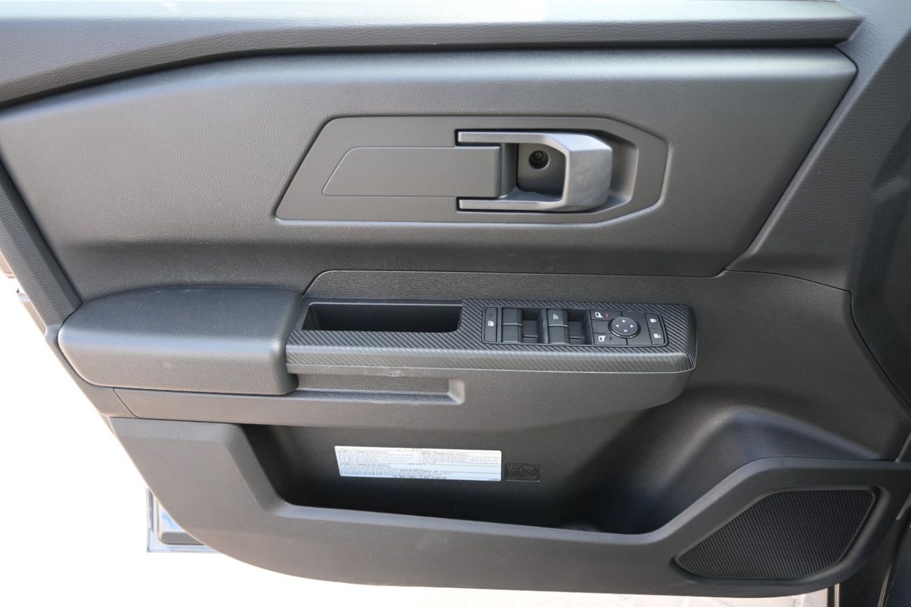 Mitsubishi L200 GL 2026 Mitsubishi L200 GL 2.4L 4WD DC MT Petrol (Silver)