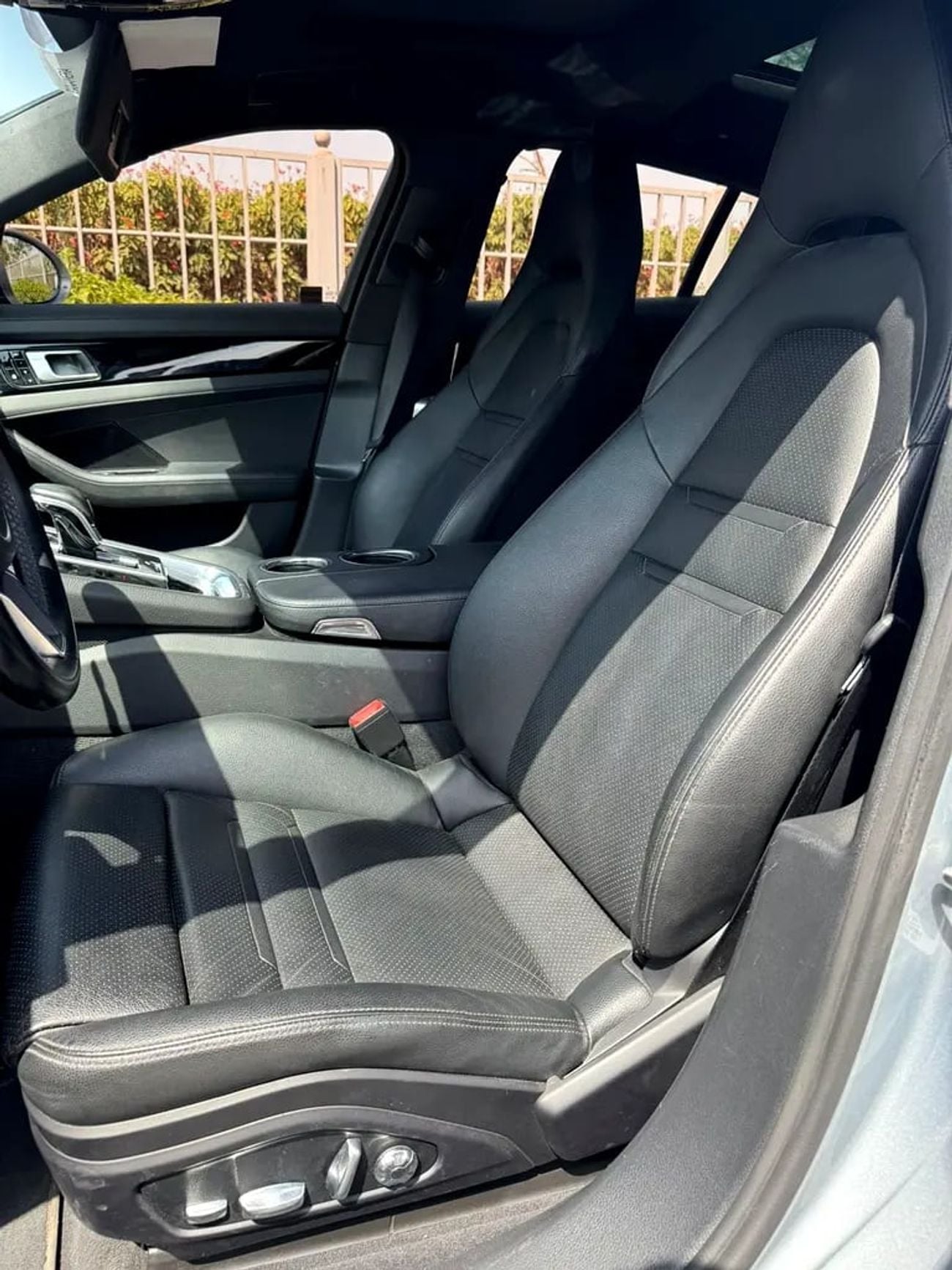 Porsche Panamera 4