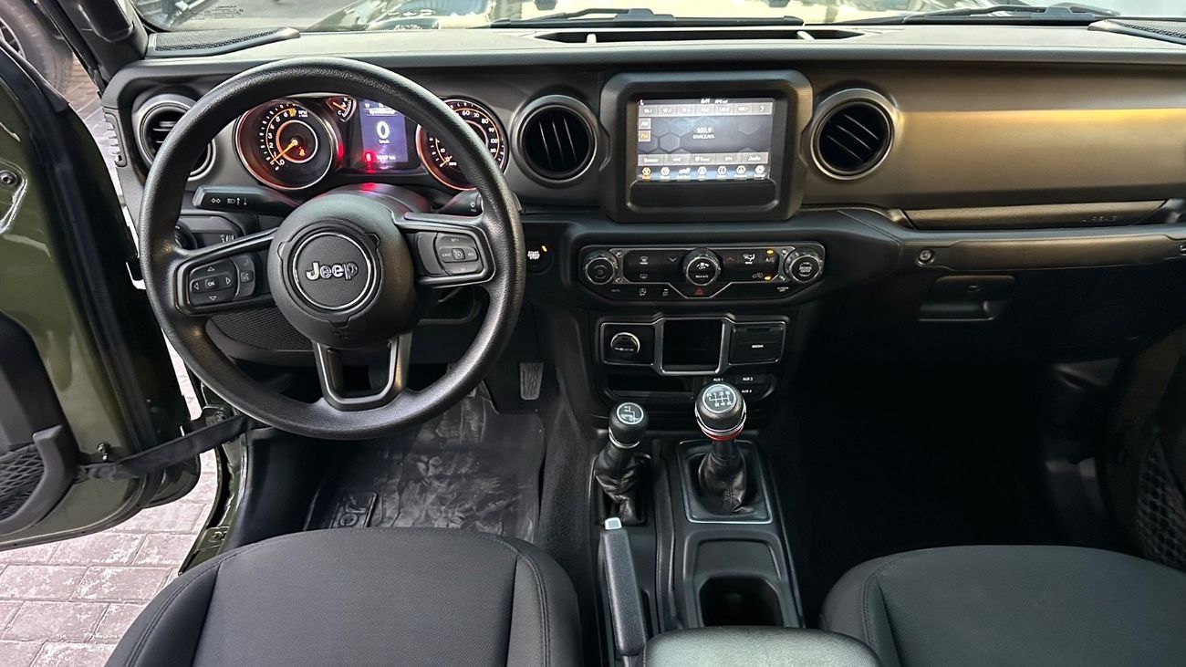 جيب جلادياتور Manual transmission | USA Specs