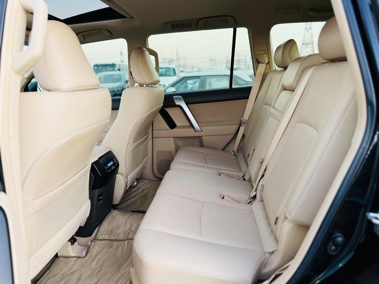 Toyota Prado TX-L Toyota Prado 2022 V6 full option 4.0L petrol black color