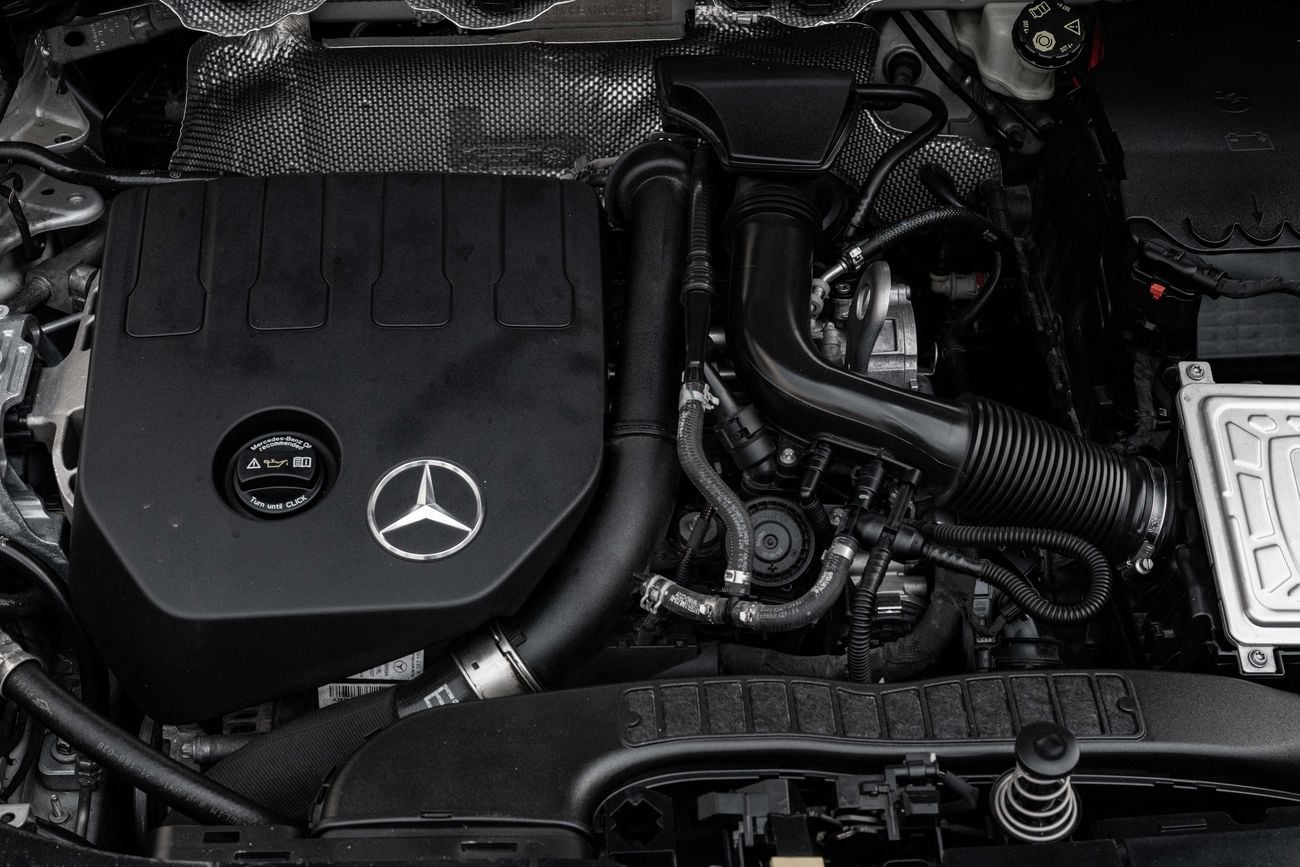 Mercedes Benz GLA 200 GLA200 | 2,350 P.M | 0% Downpayment | Perfect Condition!