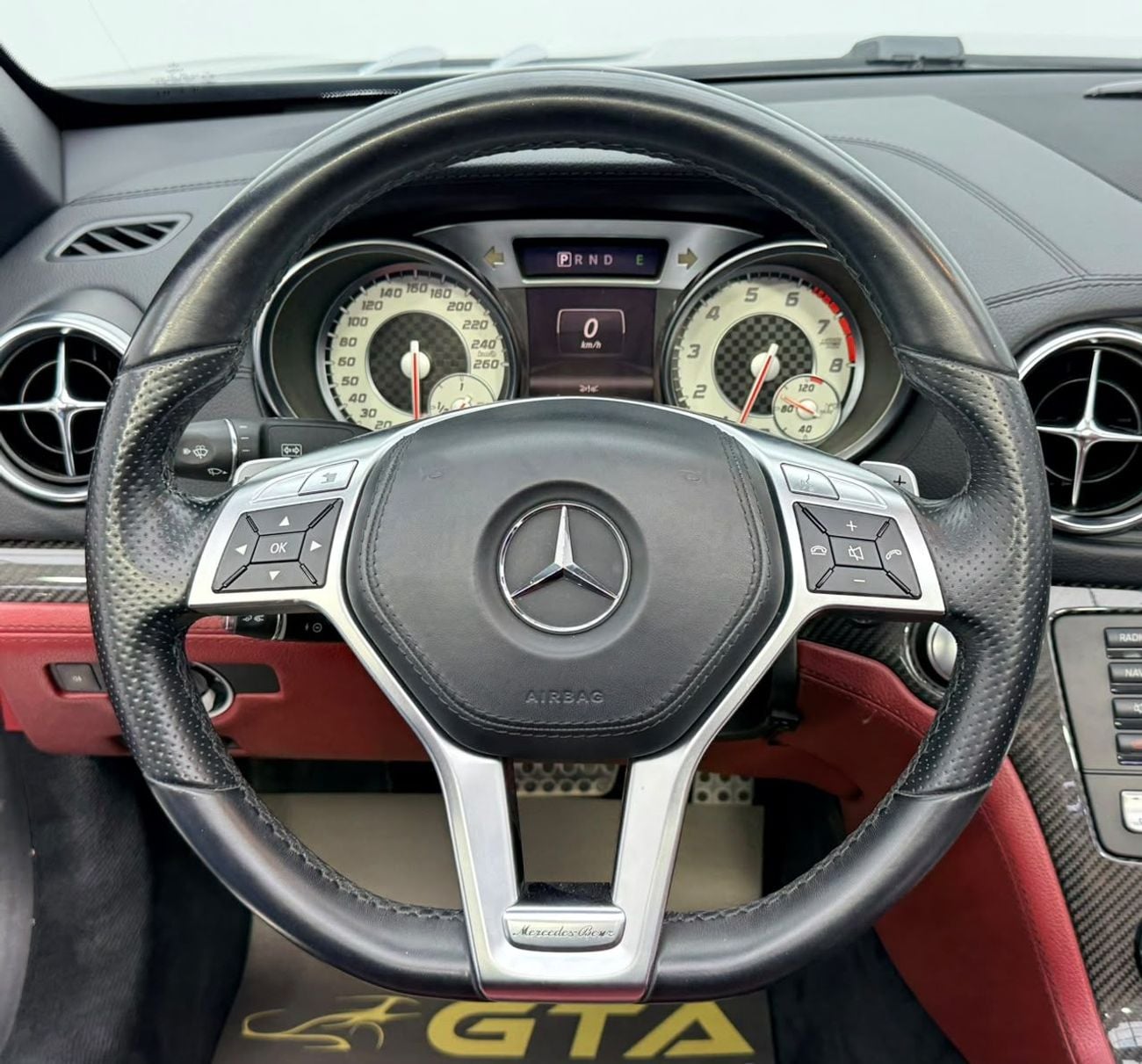 مرسيدس بنز SL 500 ستاندارد 2013 Mercedes-Benz SL 500 AMG Styling Package, Full Service History, GCC Specs.