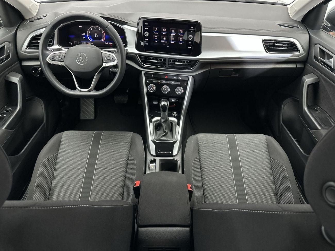 Volkswagen T-ROC LIFE T-Roc Life 1.4L | Apple CarPlay | | Premium Interior | GCC Specs | Digital Cockpit | VW Certified