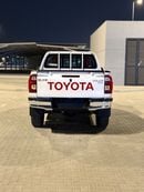 Toyota Hilux GLX - G WHITE/RED KEY START 2026
