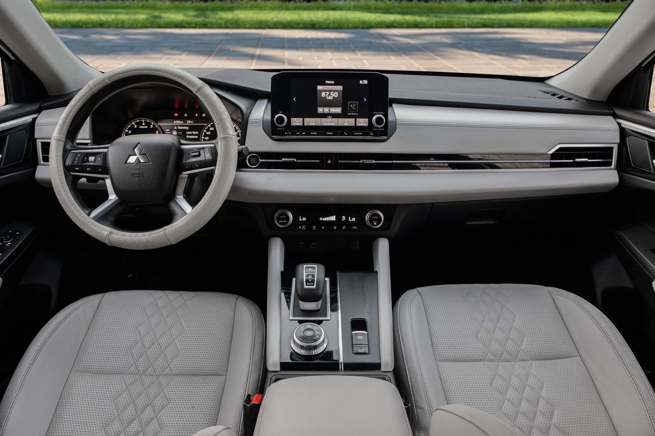 ميتسوبيشي آوتلاندر Prime Edition Outlander Prime Edition | 1,959 P.M | 0% Downpayment | Warranty