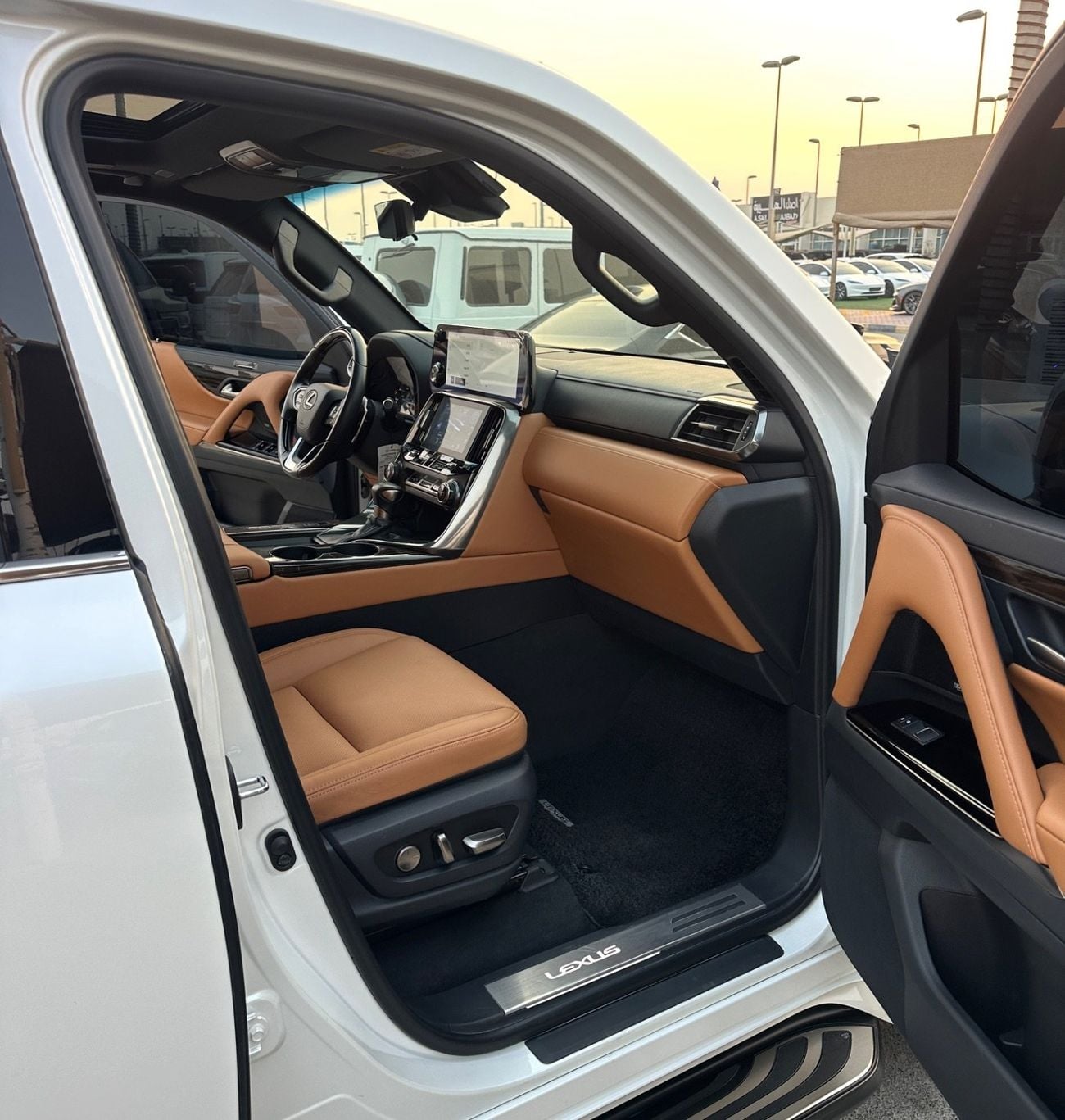 Lexus LX600 SIGNATURE