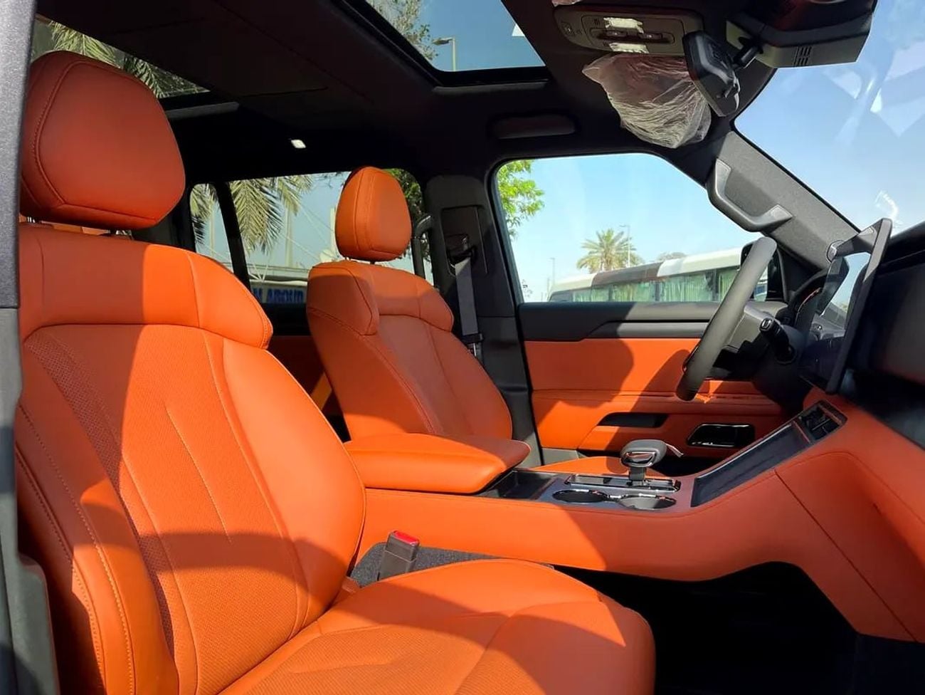 ROX 01 VIP / 6 SEATS VIP / / BIG BATTERY / WARRANTY AND CONTRACT SERVICE EVS