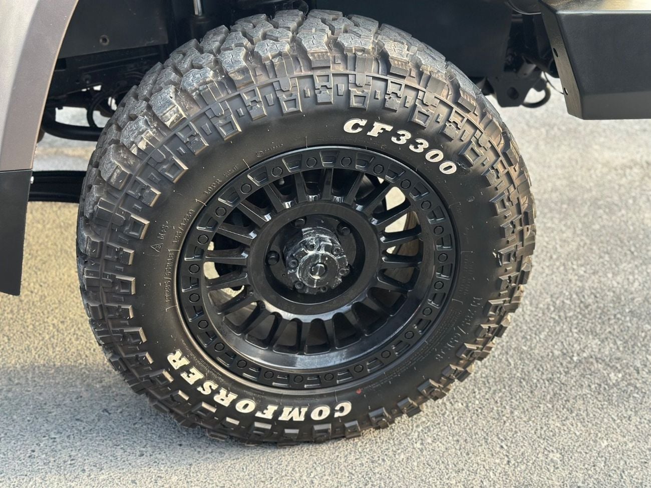 تويوتا لاند كروزر بيك آب LAND CRUISER PICKUP, FACE LIFTED TO 2024 MODEL DIESEL V8 RHD