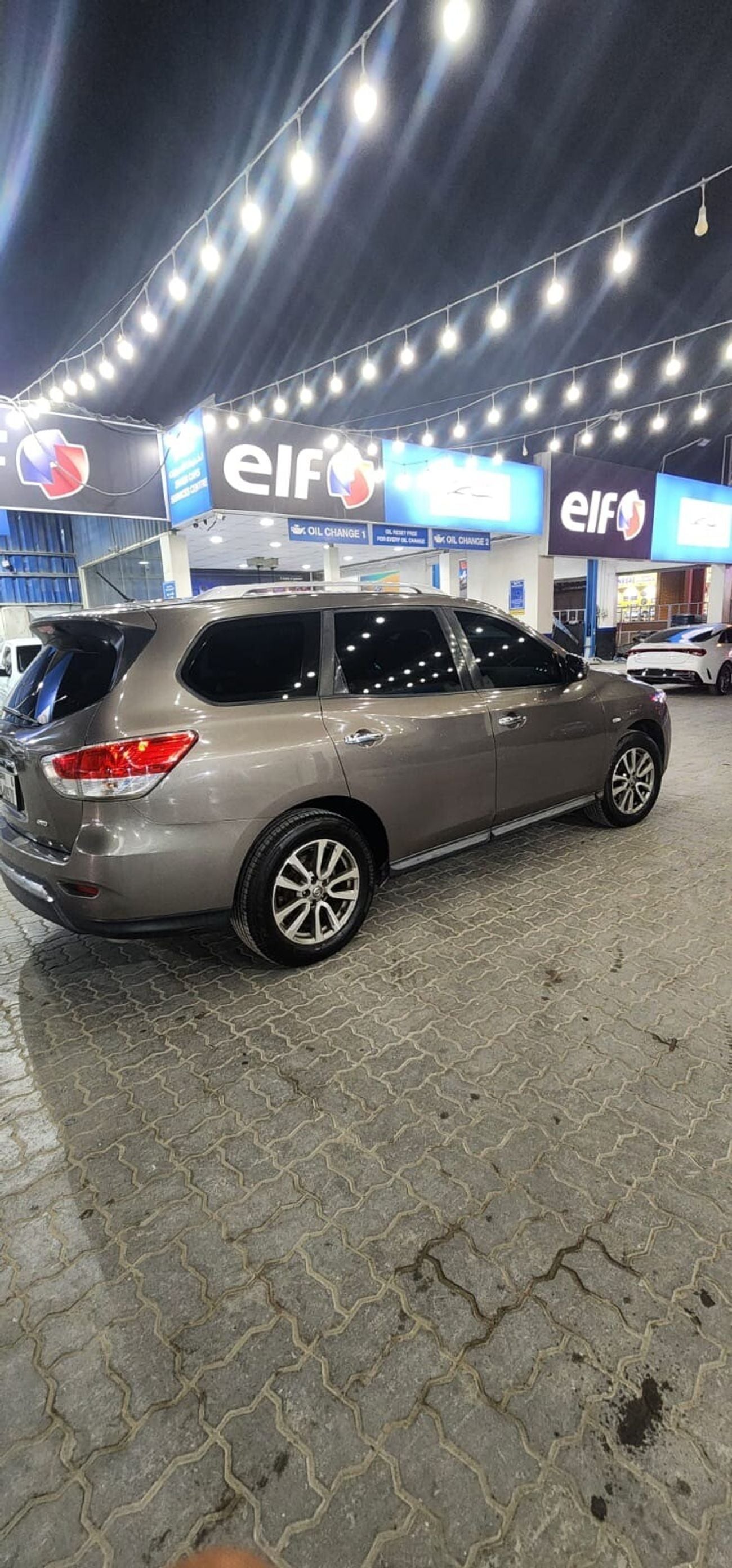 Nissan Pathfinder SV