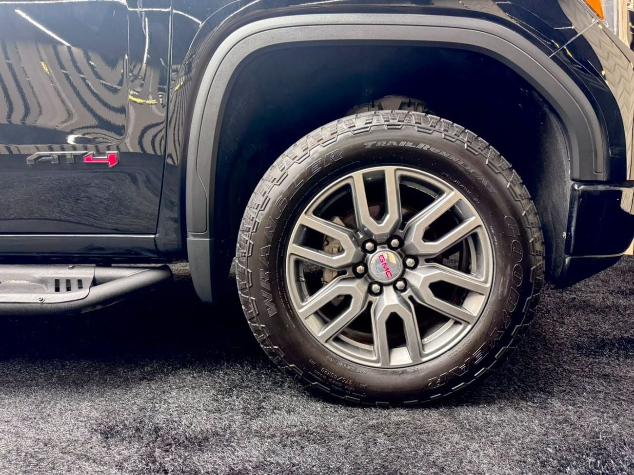 GMC Sierra 1500 CREWCAB AT4