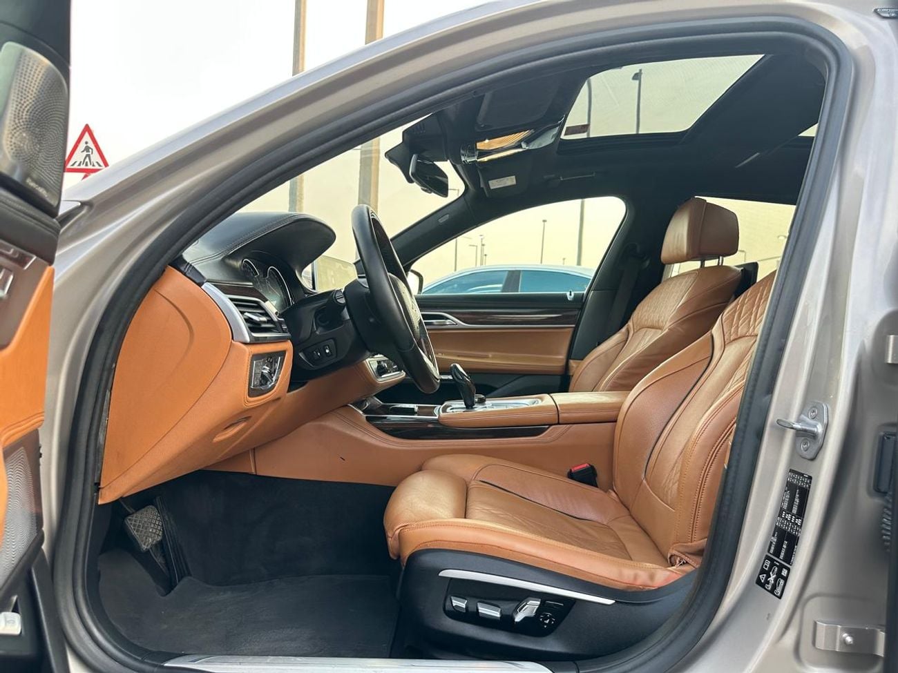 BMW 750Li PURE EXCELLENCE