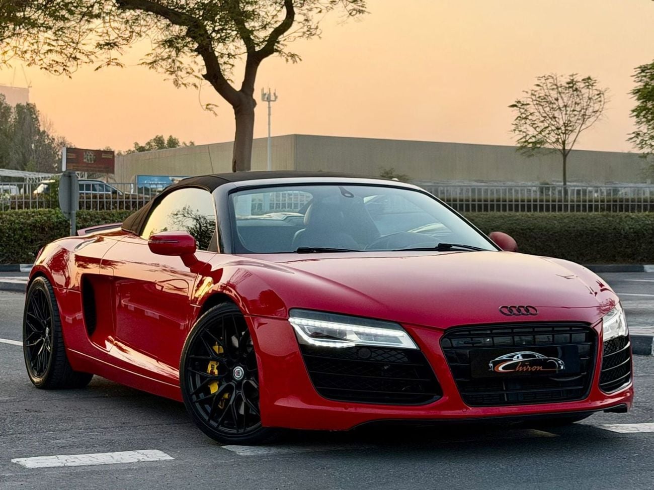 Audi R8 Spyder FSI Audi R8 Spyder 2016 GCC Specs V8 Convertible in Perfect Conditions