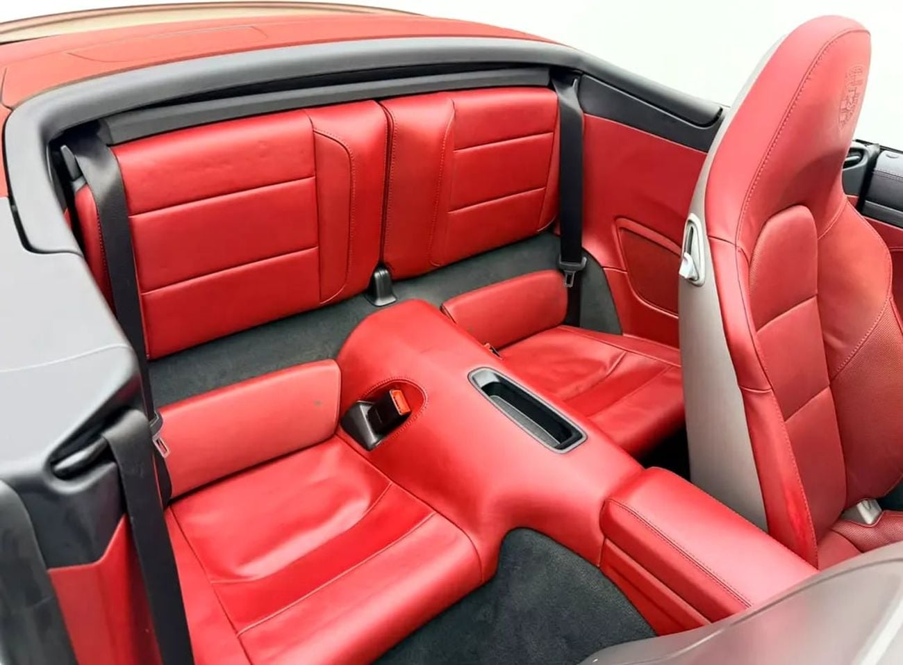 بورش 911 كاريرا جي تي إس Cabriolet, Warranty, Full Service History, GCC