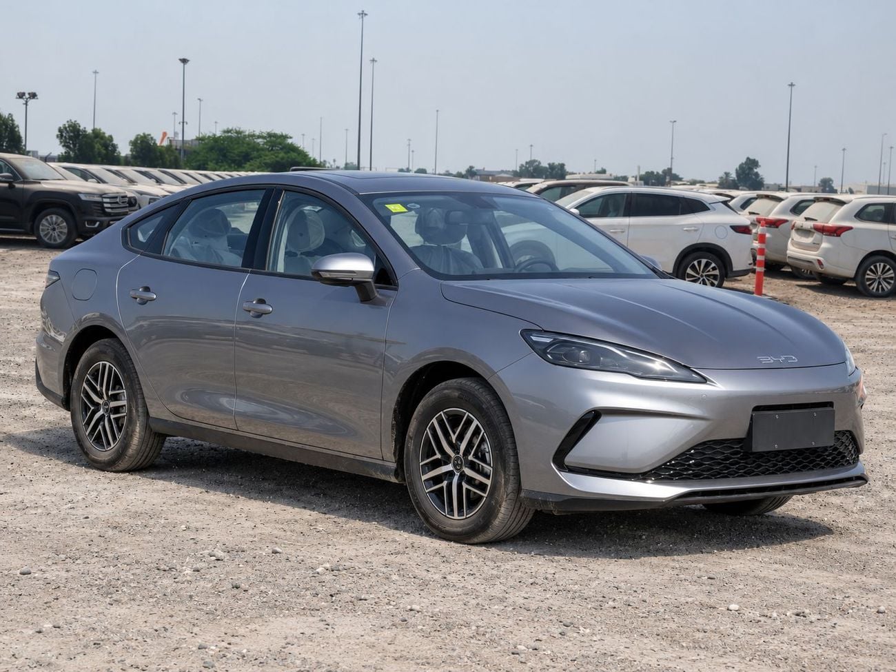 بي واي دي سيل 05 ستاندارد ECTB - 9. ختم BYD 05 – 210 كم – رمادي مع أسود