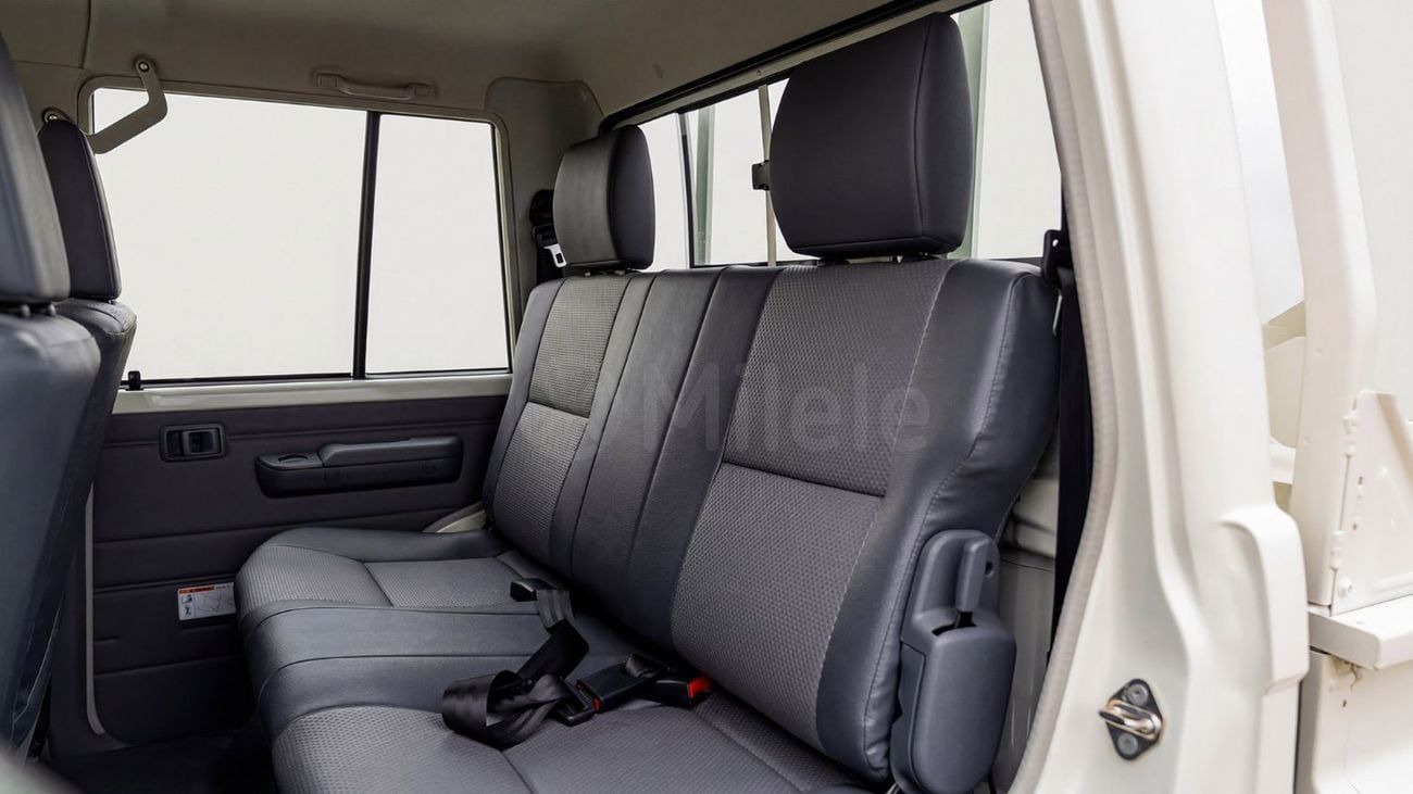 Toyota Land Cruiser Pickup 70 SNORKEL | 2-YEAR WARRANTY + SERVICE AVAILABLE | IN-HOUSE FINANCING