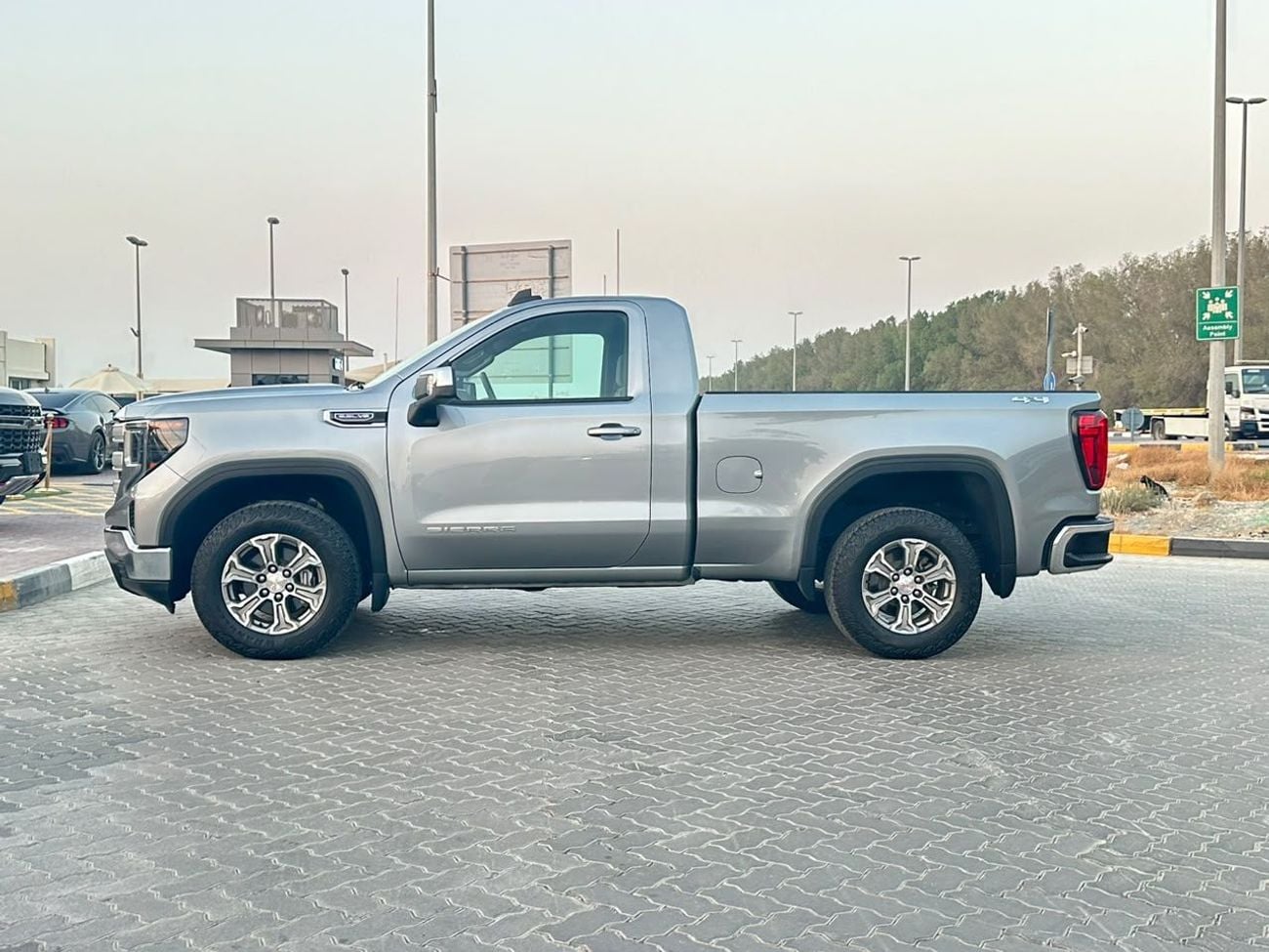 GMC Sierra 1500 REGULAR CAB SLE