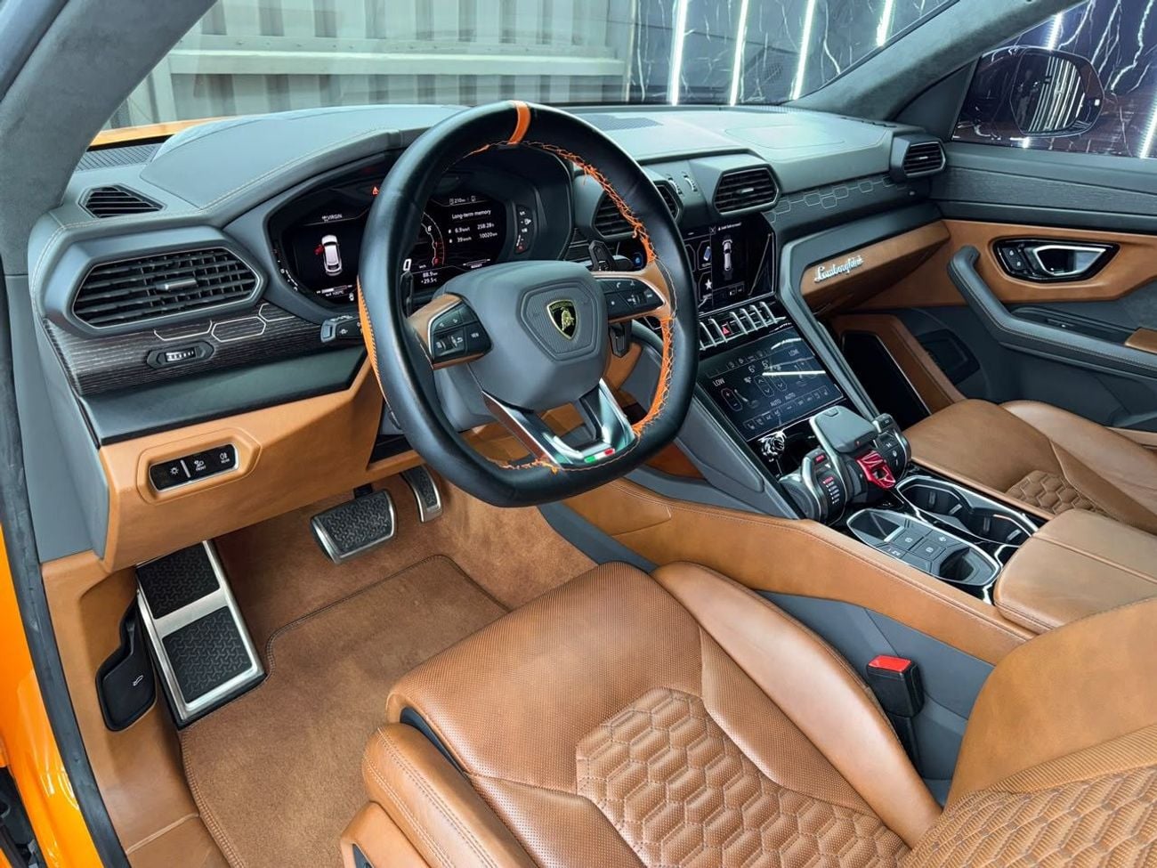 Lamborghini Urus STD
