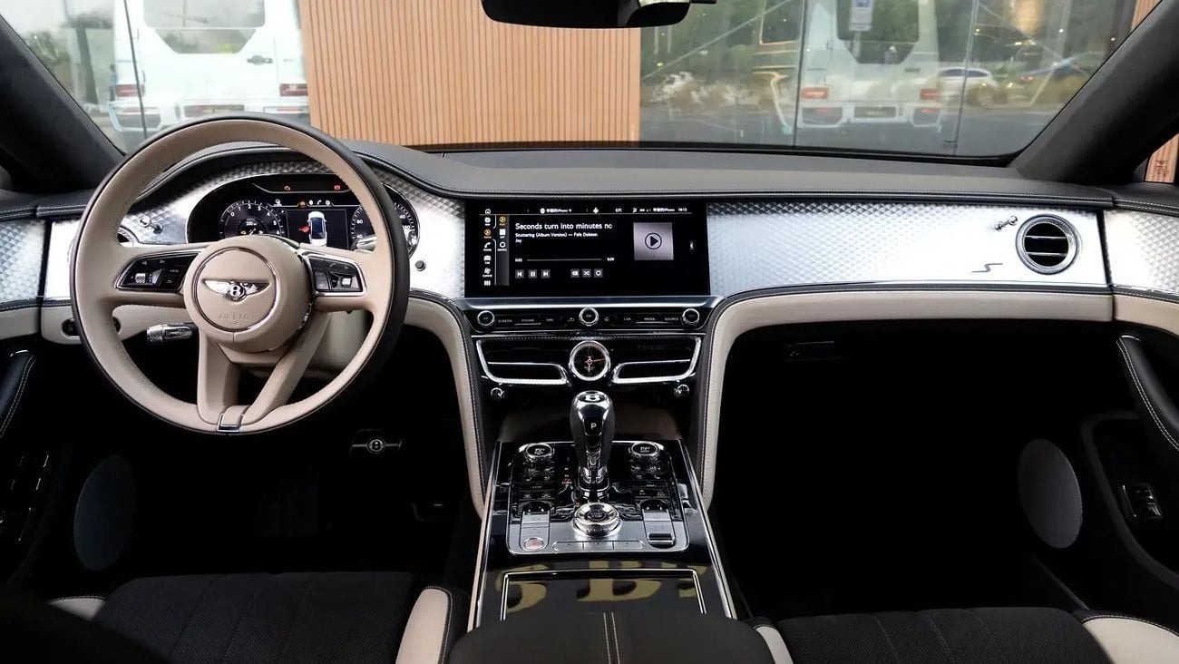 Bentley Flying Spur S HYBRID Bentley Continental Flying Spur 2023