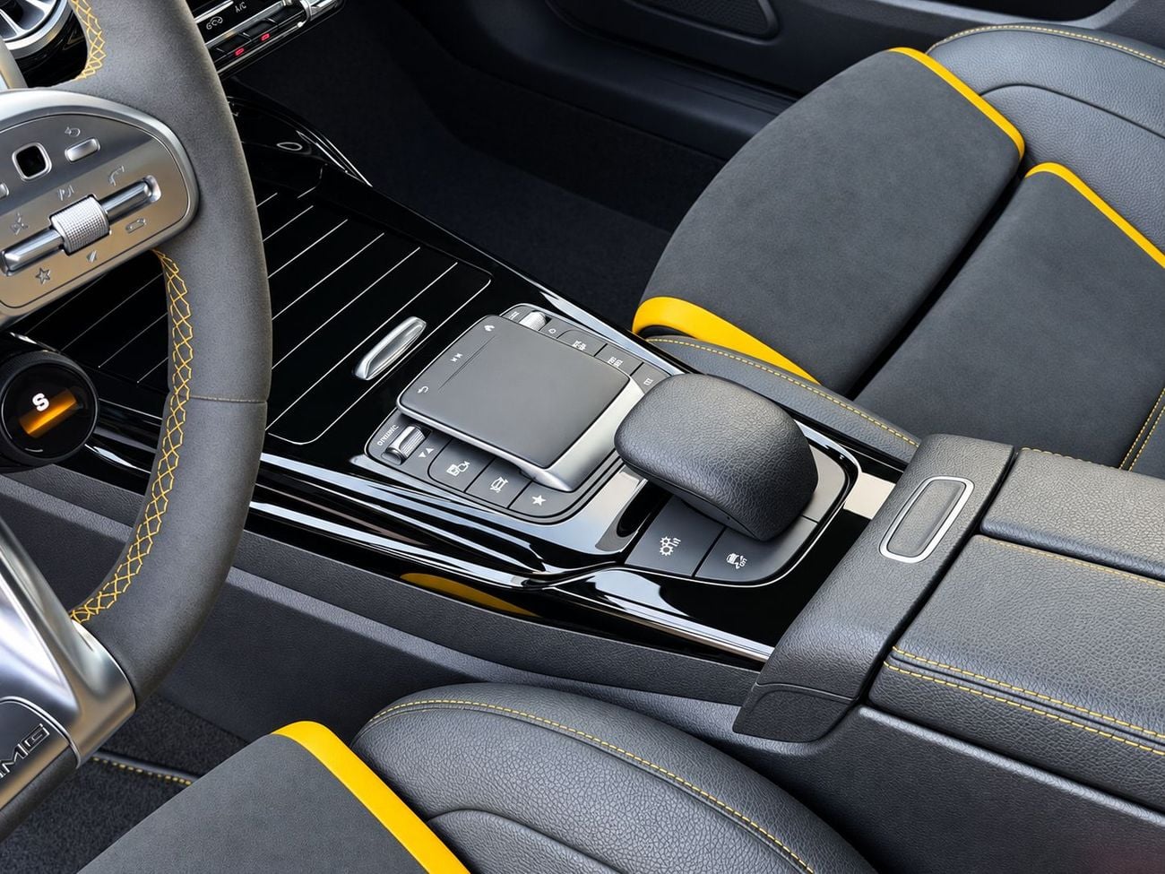Mercedes Benz A45 AMG- S
