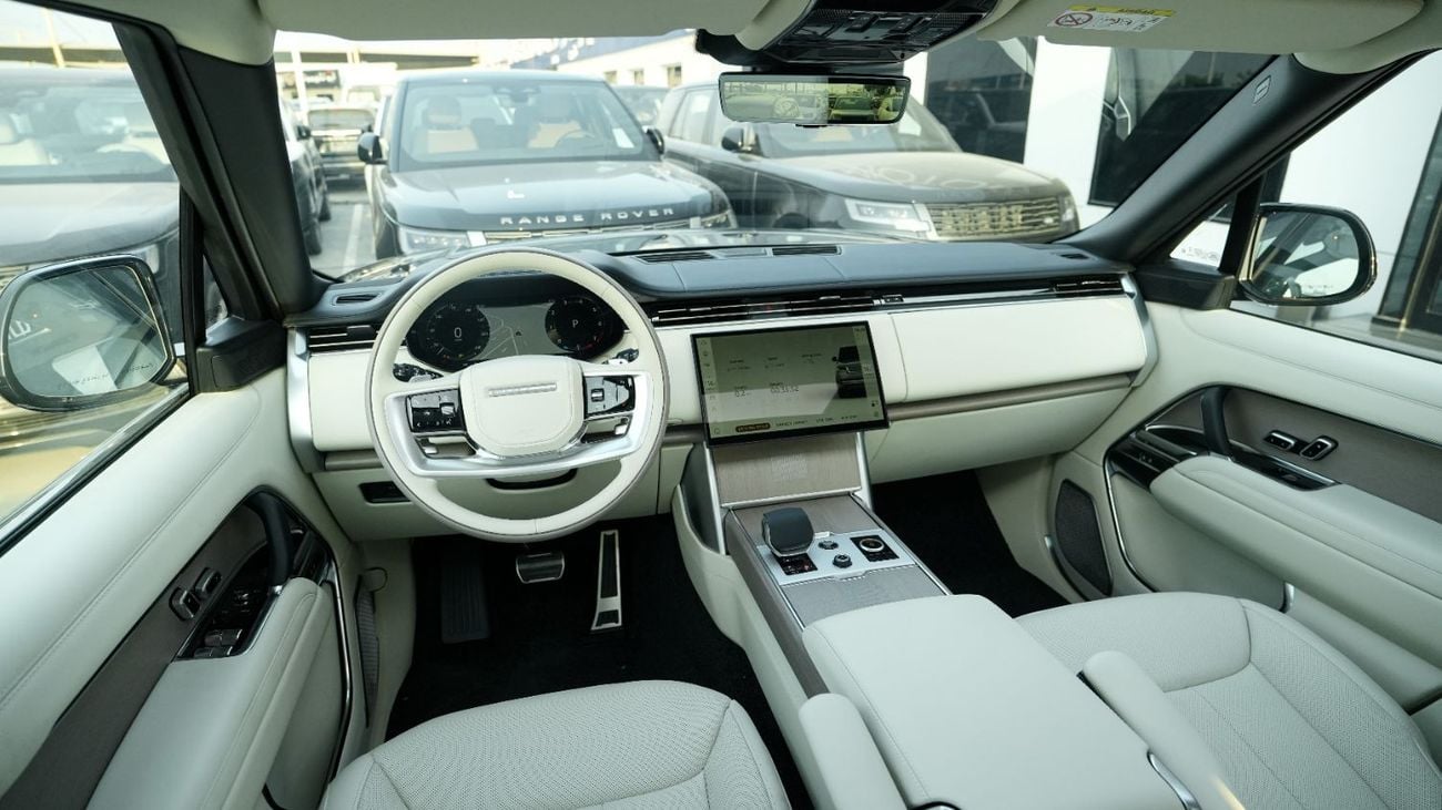 Land Rover Range Rover Santorini Black- white 2027MY Export Only
