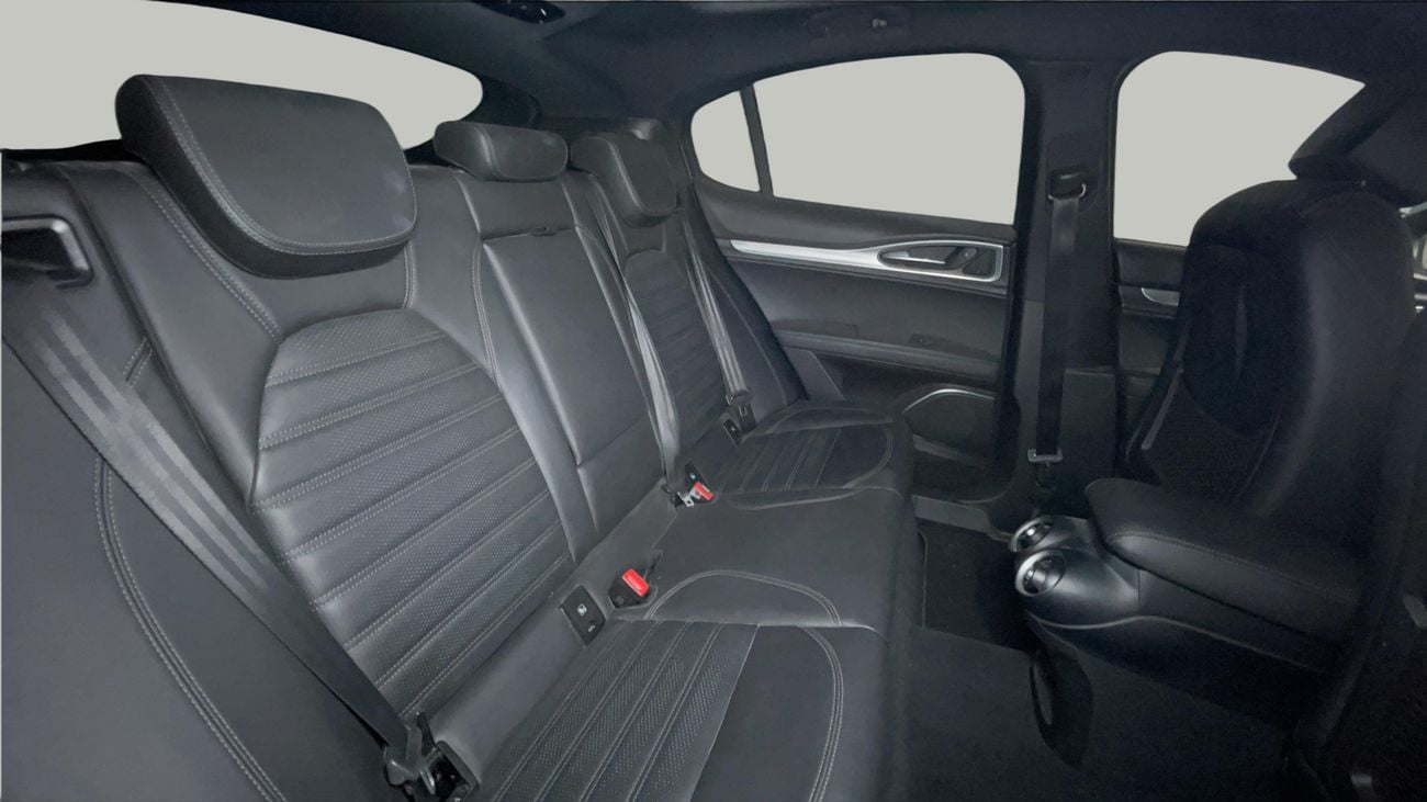 Alfa Romeo Stelvio VELOCE 2022 | AED 1143/Month | 0 DP | 30 Day Return | Warranty | Service History