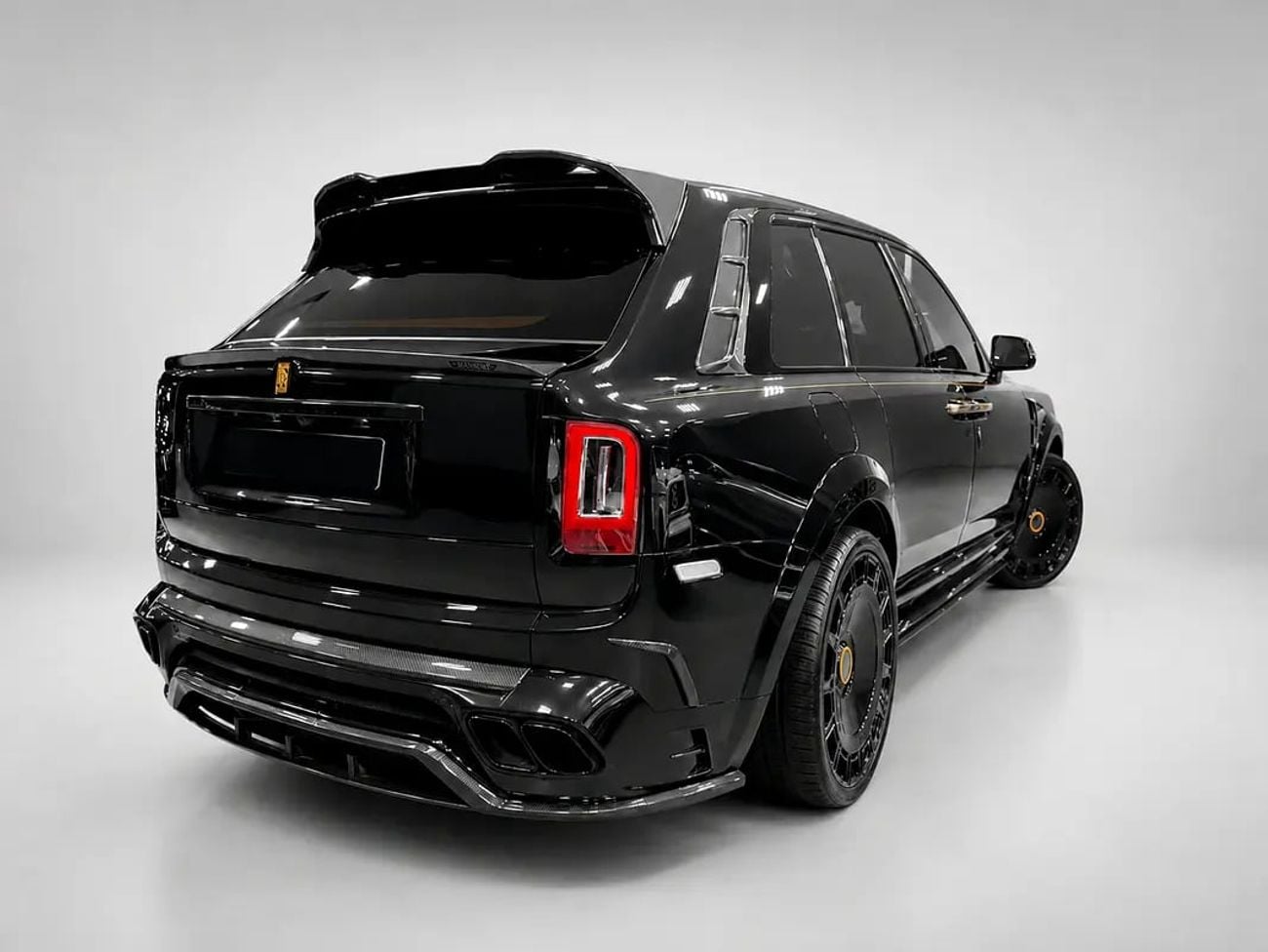 Rolls Royce Cullinan BLACK BADGE Mansory Edition