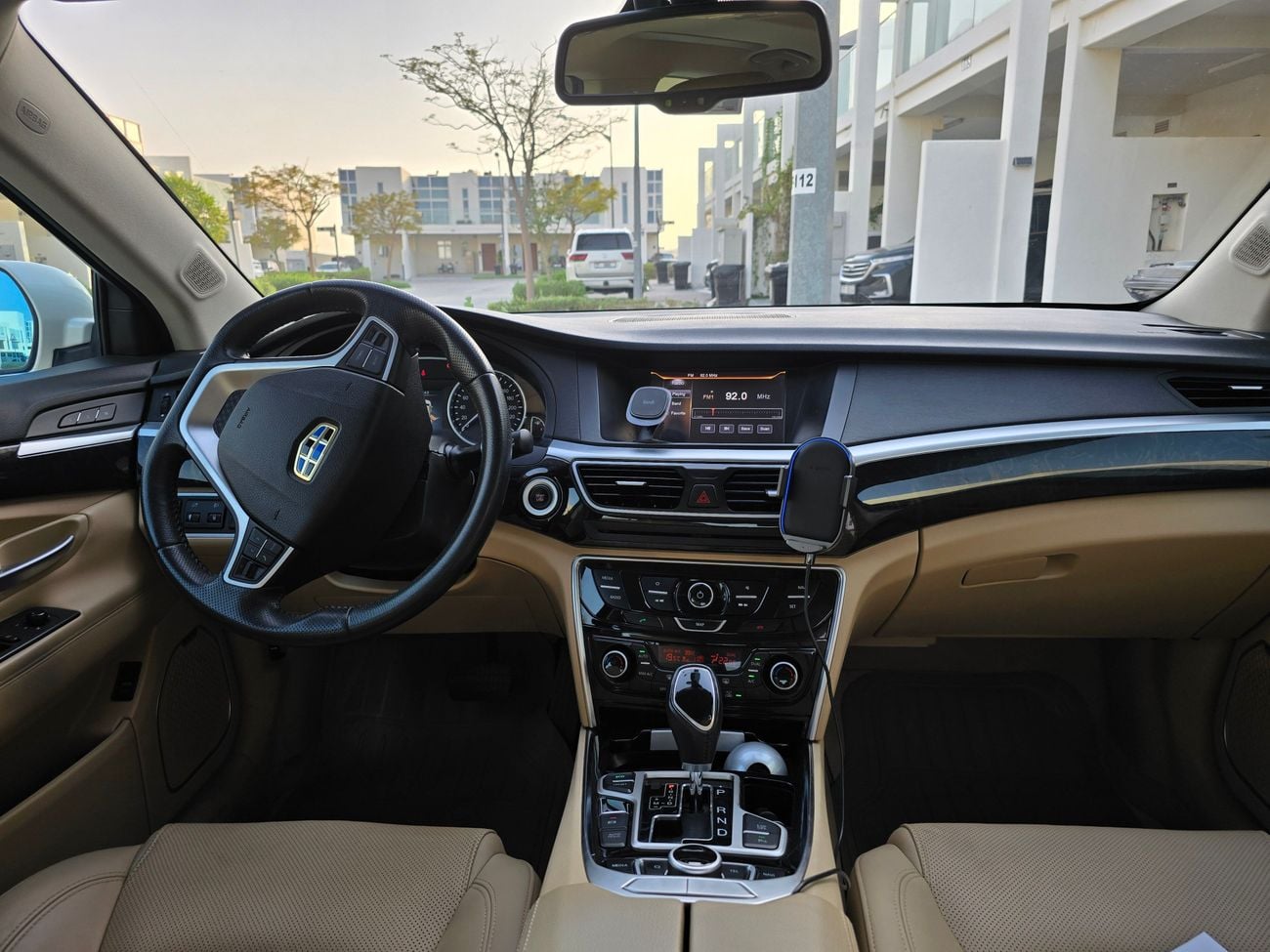 Geely Emgrand GT Elegance, 3.5 V6