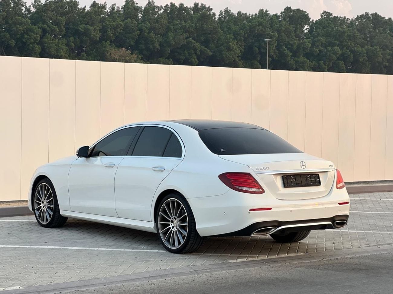 Mercedes Benz E300 AMG Mercedes E 300 2017 GCC