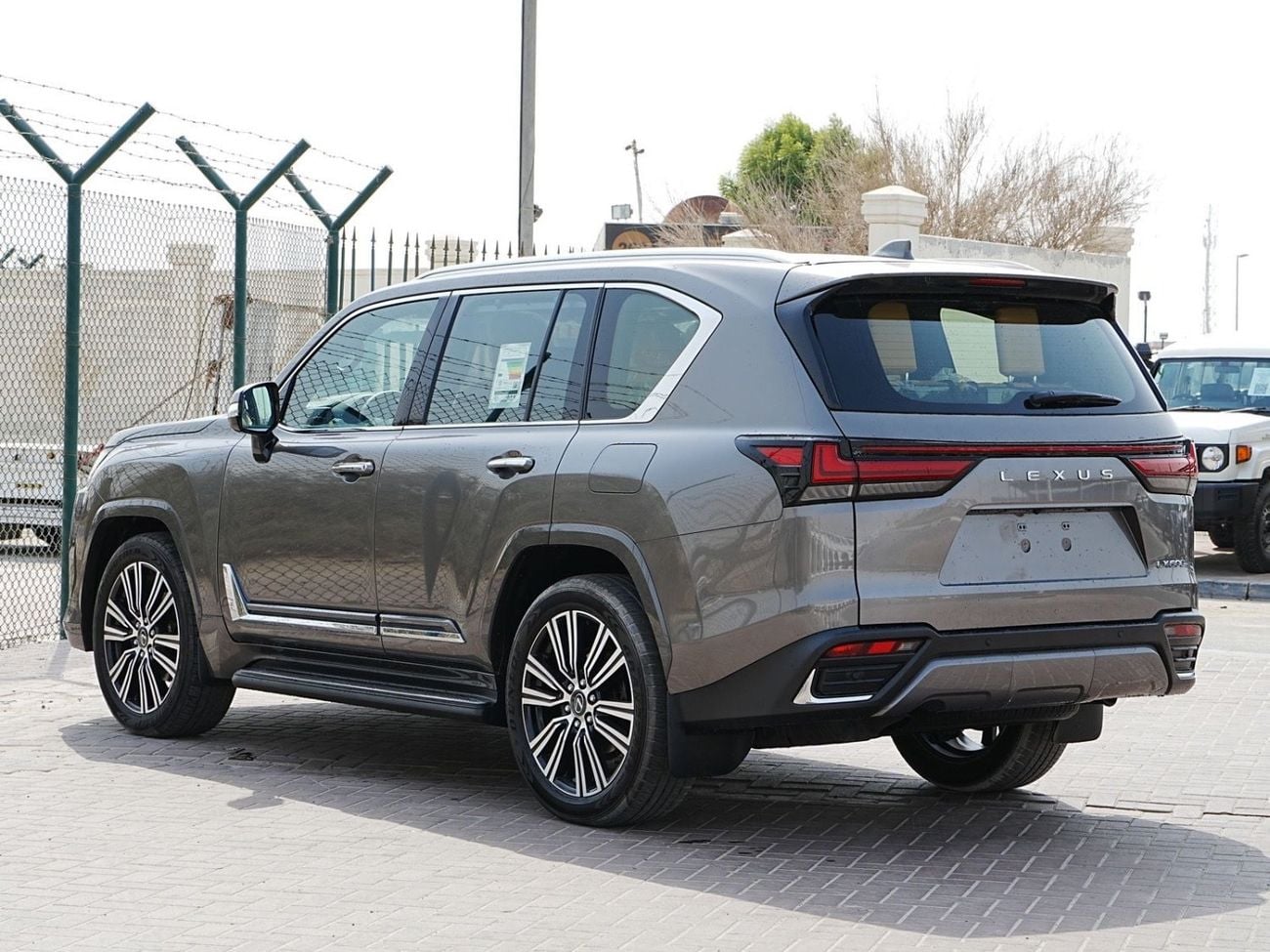 Lexus LX600 SIGNATURE LX600 3.5 TT signature 2026 GCC full 25 speakers
