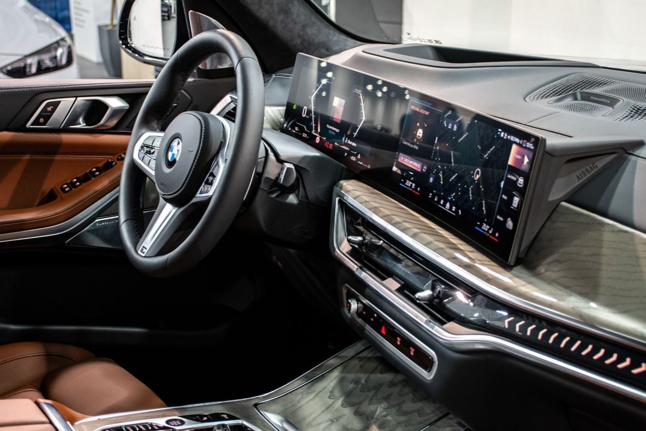 بي أم دبليو X7 XDRIVE40i MASTERCLASS M SPORT PACKAGE