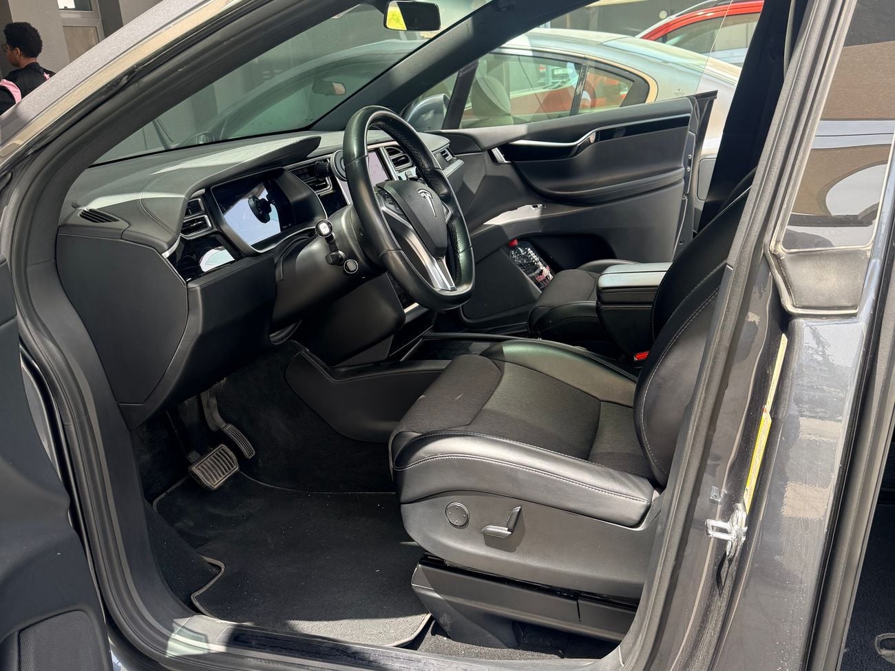 Tesla Model X 75D
