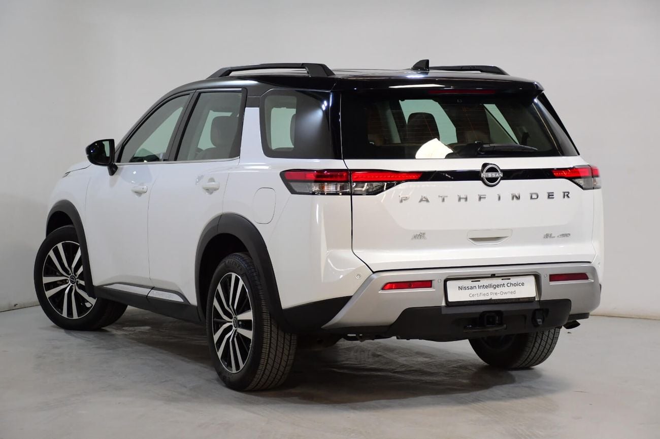 Nissan Pathfinder SL 2.0