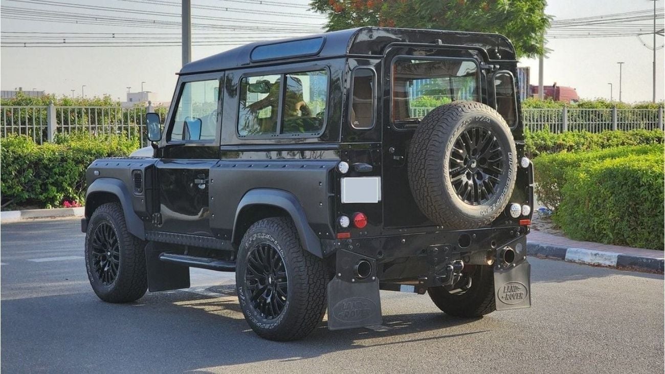 Land Rover Defender 90 | Petrol Automatic