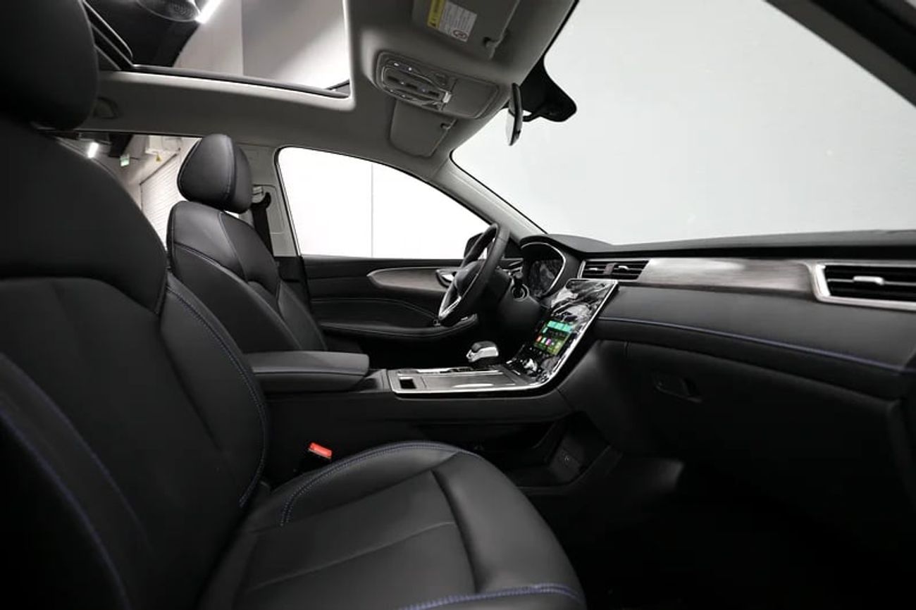 Roewe RX5 Brand New | Full option | V4 1.5L | Warranty Till 2028 | Brand New | AED 950 monthly with 0% Downpay
