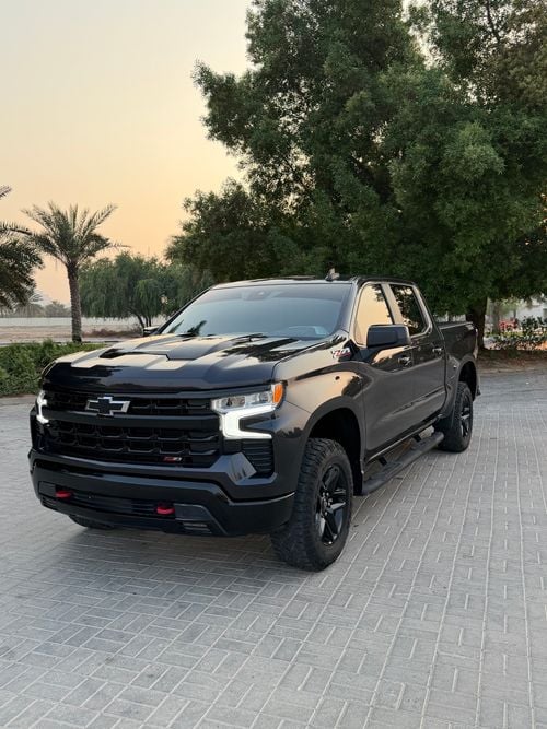 Chevrolet Silverado 1500 CAB/CREW TRAILBOSS Z71