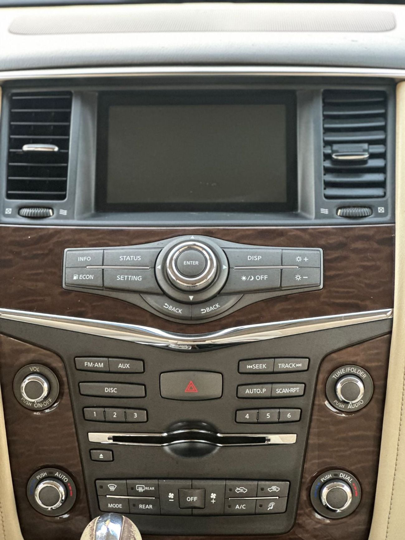 Nissan Patrol SE T2