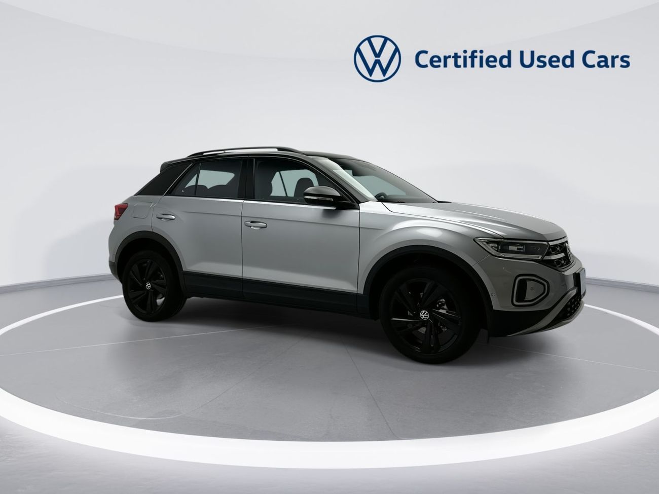 Volkswagen T-ROC STYLE with Black Style Package 1.4L | 17,100 AED SAVINGS from New Car | Upgraded Alloys & Prem
