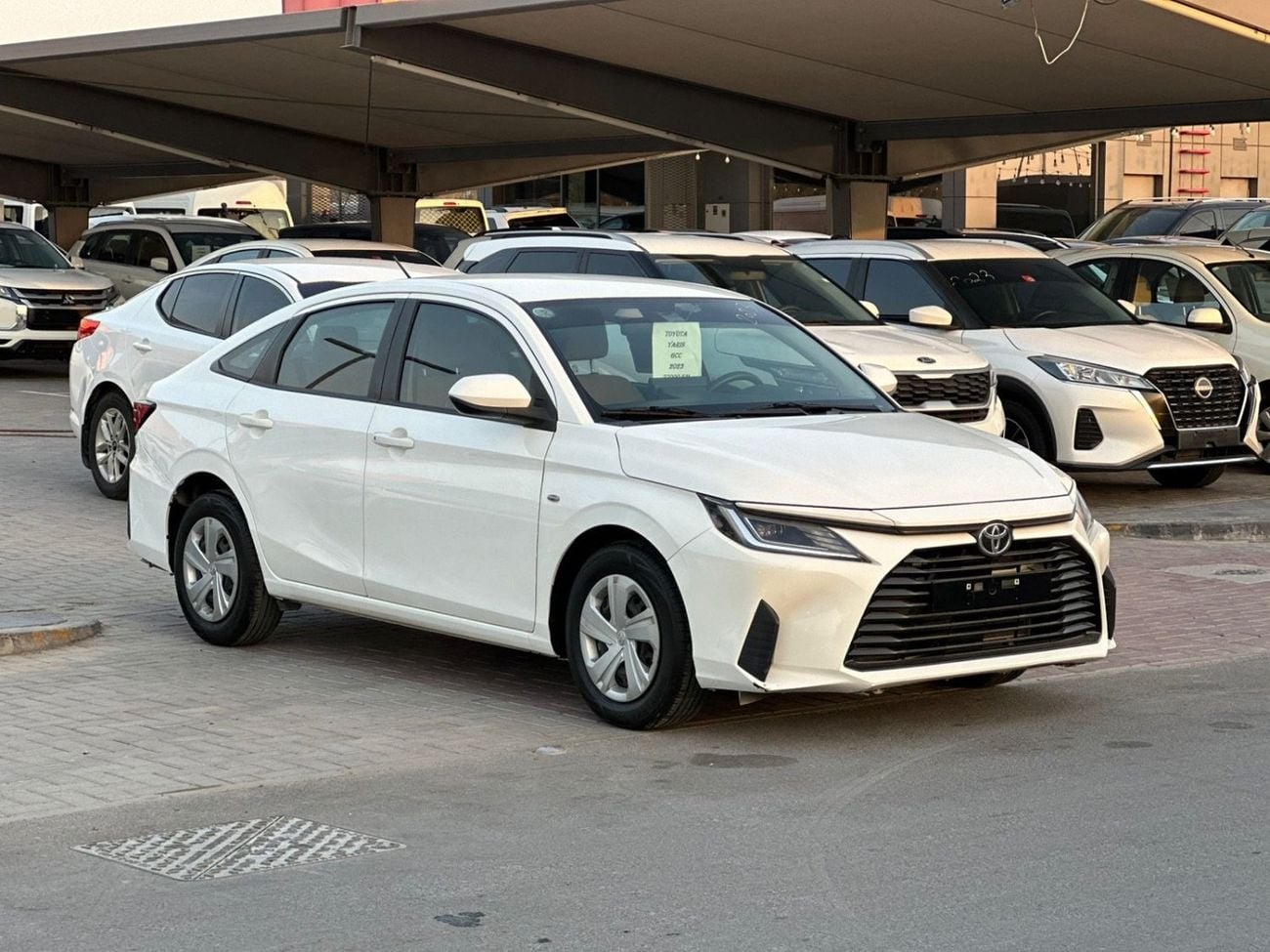 Toyota Yaris E