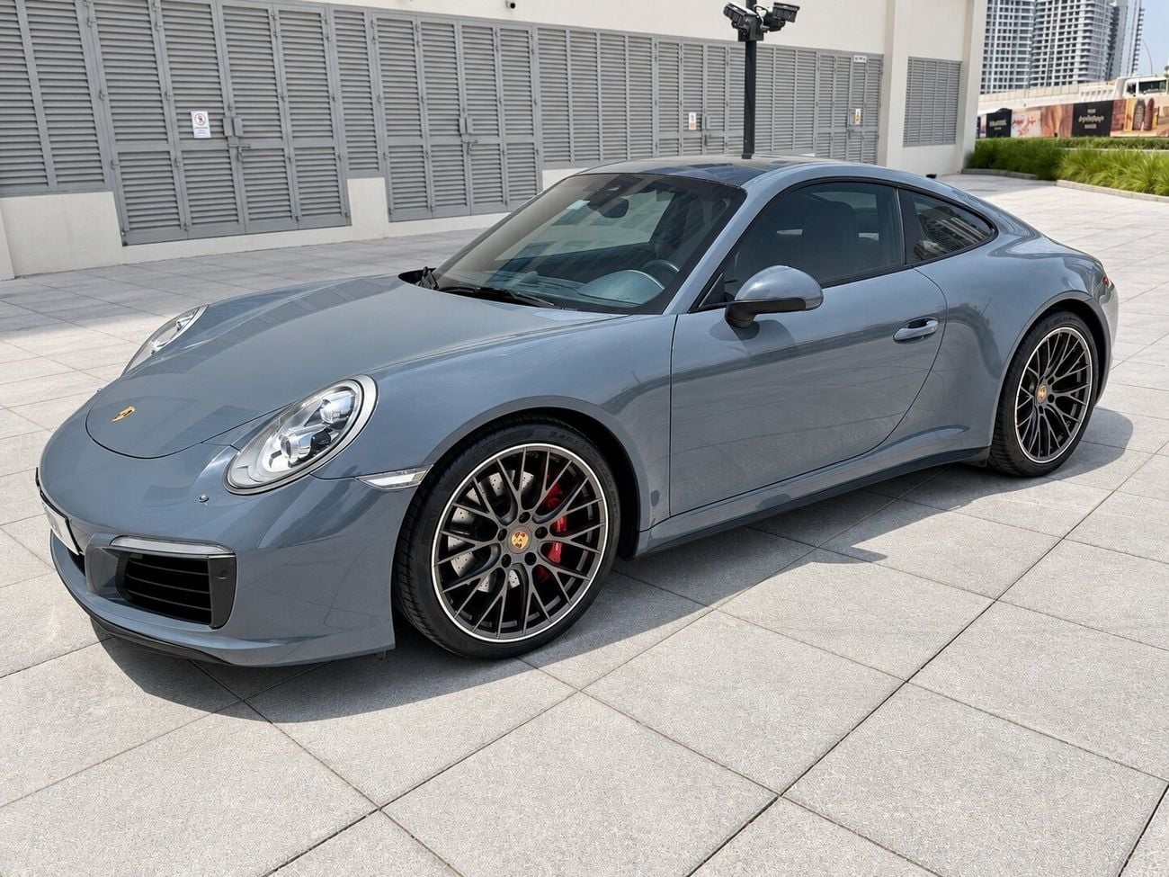 Porsche 911 CARRERA 4S