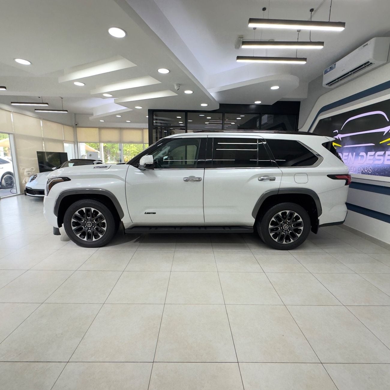 Toyota Sequoia HYBRID