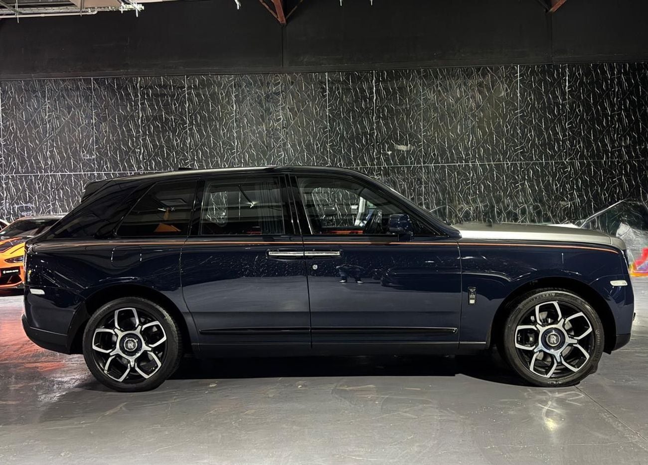 رولز رويس كولينان Black Badge 6.75L, V12, 8-Speed Automatic, AWD