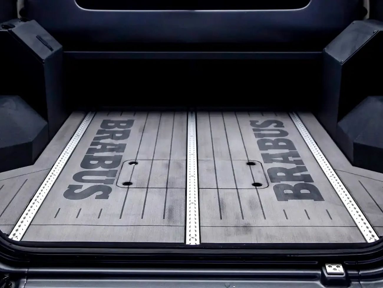 BRABUS 900 - Mercedes-AMG G 63 Mercedes Benz | G63 | P900 Rocket Edition (1 of 10)
