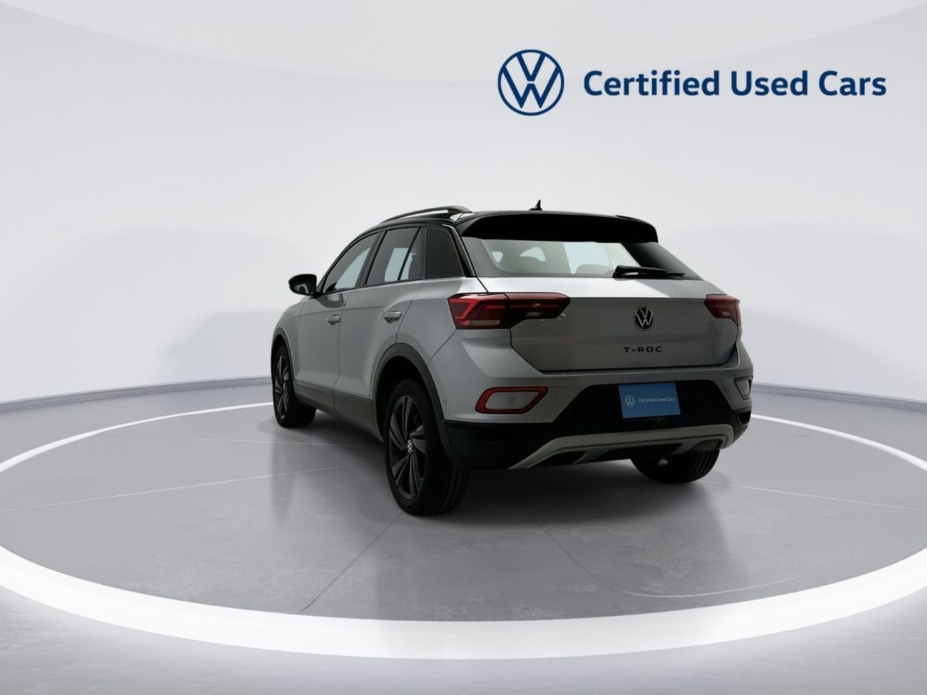 Volkswagen T-ROC STYLE with Black Style Package 1.4L | 17,100 AED SAVINGS from New Car | Upgraded Alloys & Prem