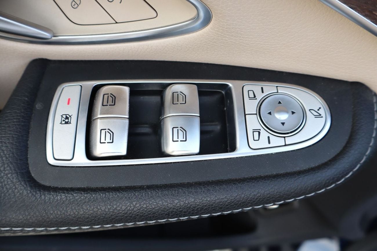 Mercedes Benz C300 STANDARD