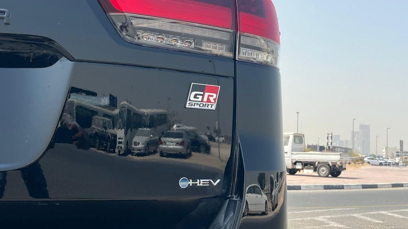 Toyota Land Cruiser GR SPORT
