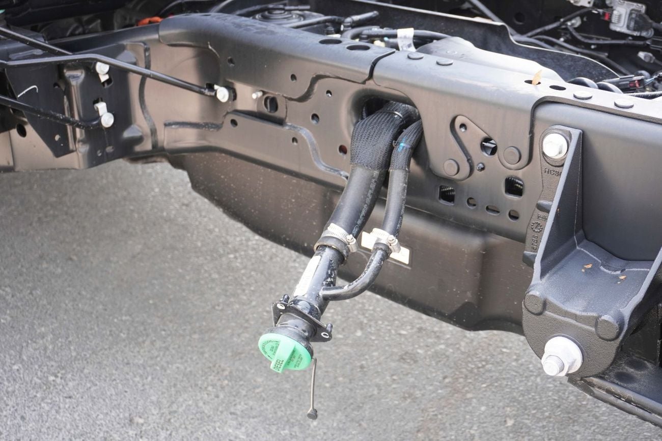 Ford F-550 6.7L DSL 4X4 DUAL TANK CAB CHASSIS TRUCK A/T 2026 MODEL