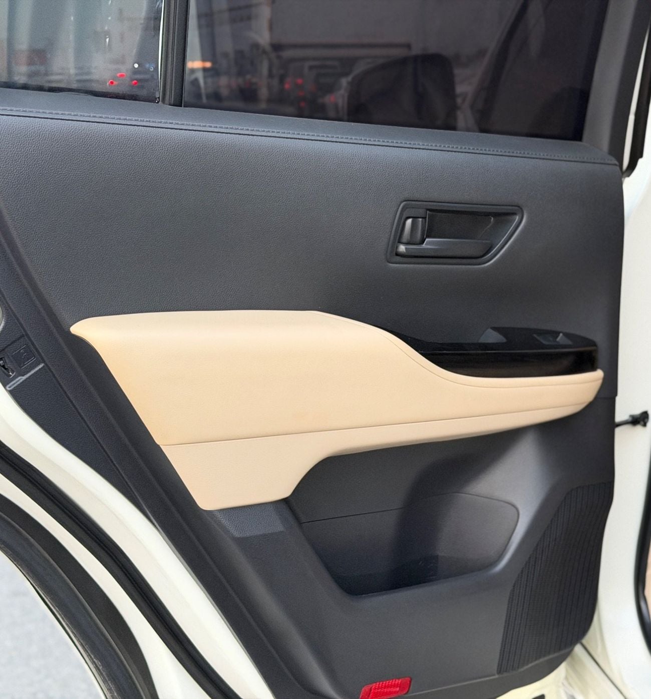 Toyota Land Cruiser GXR 2022 Diesel 3.3L Twin turbo Pull Option
